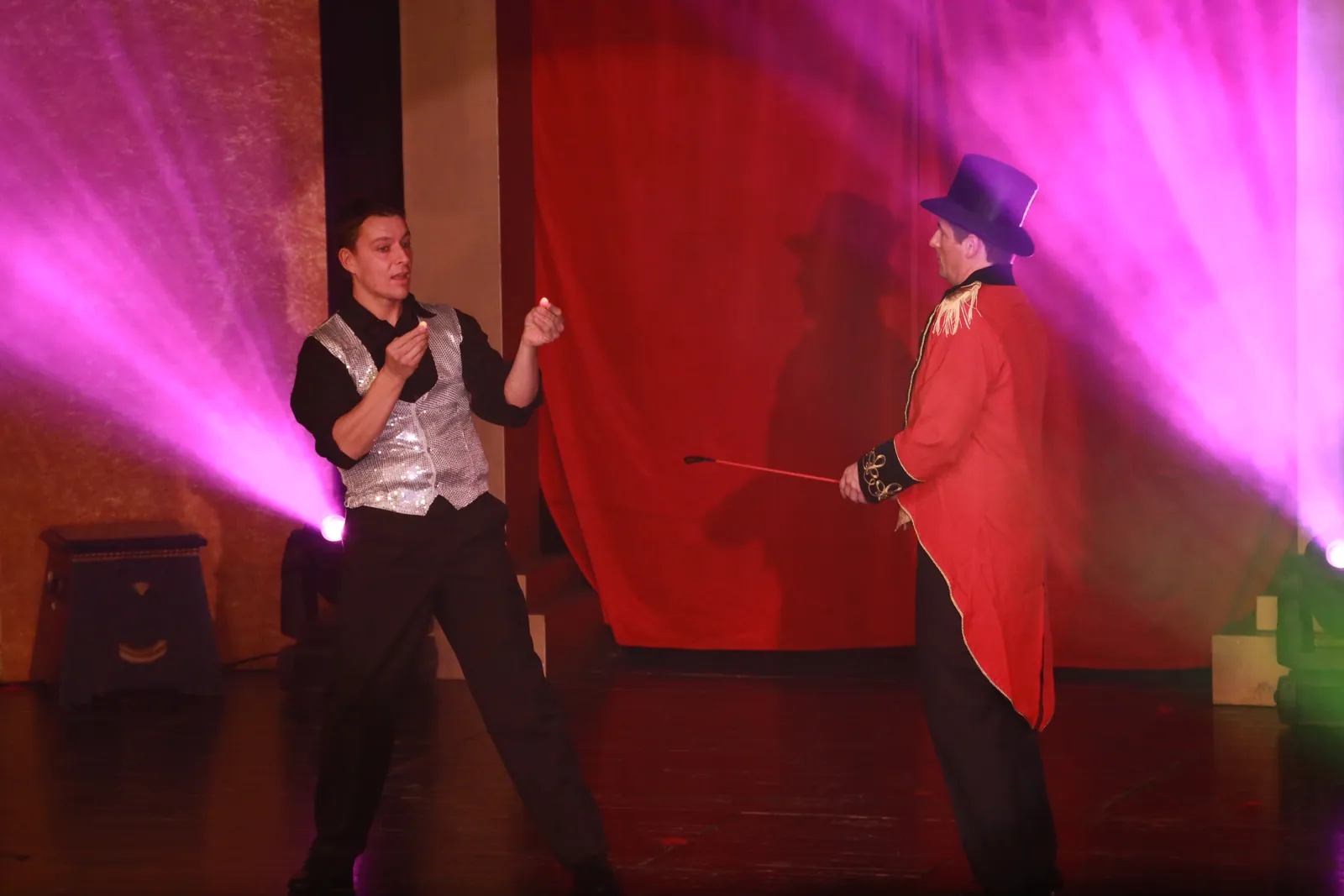 Stand-up Zauberer NRW – Zauberer LIAR